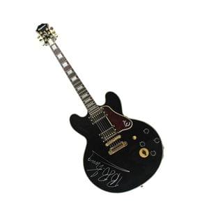 1564211285795-50.Gibson, Electric Guitar, Custom Shop, BB King Lucile -Ebony with Gold Hardware (2).jpg